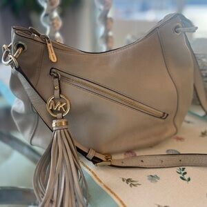 Michael Kors pebble leather off white shoulder bag